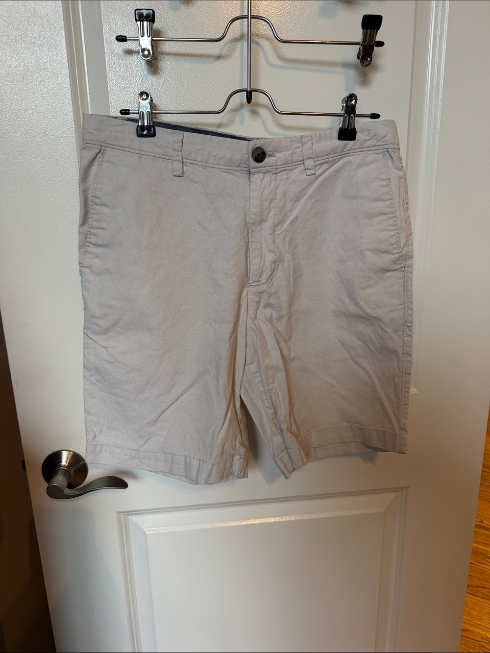 Banana Republic Light Beige Flat Front Chino Shorts